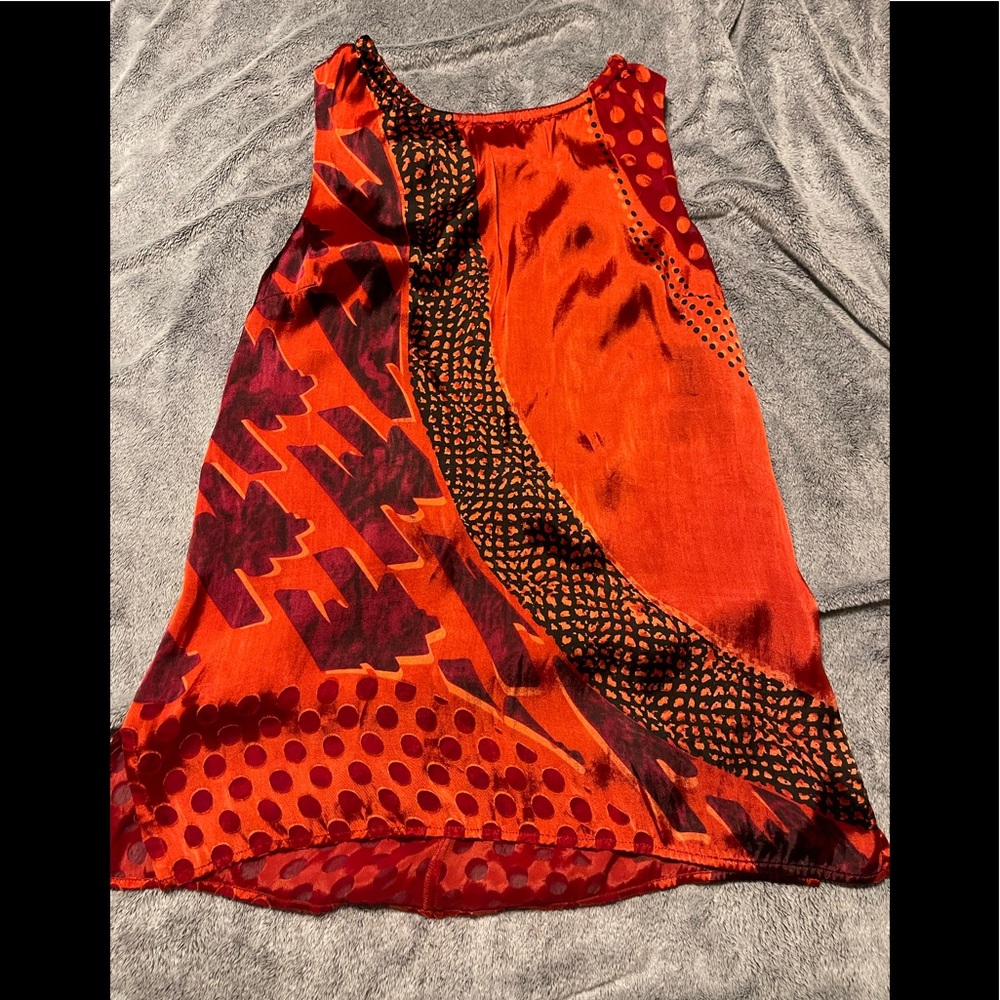 Cabi top
